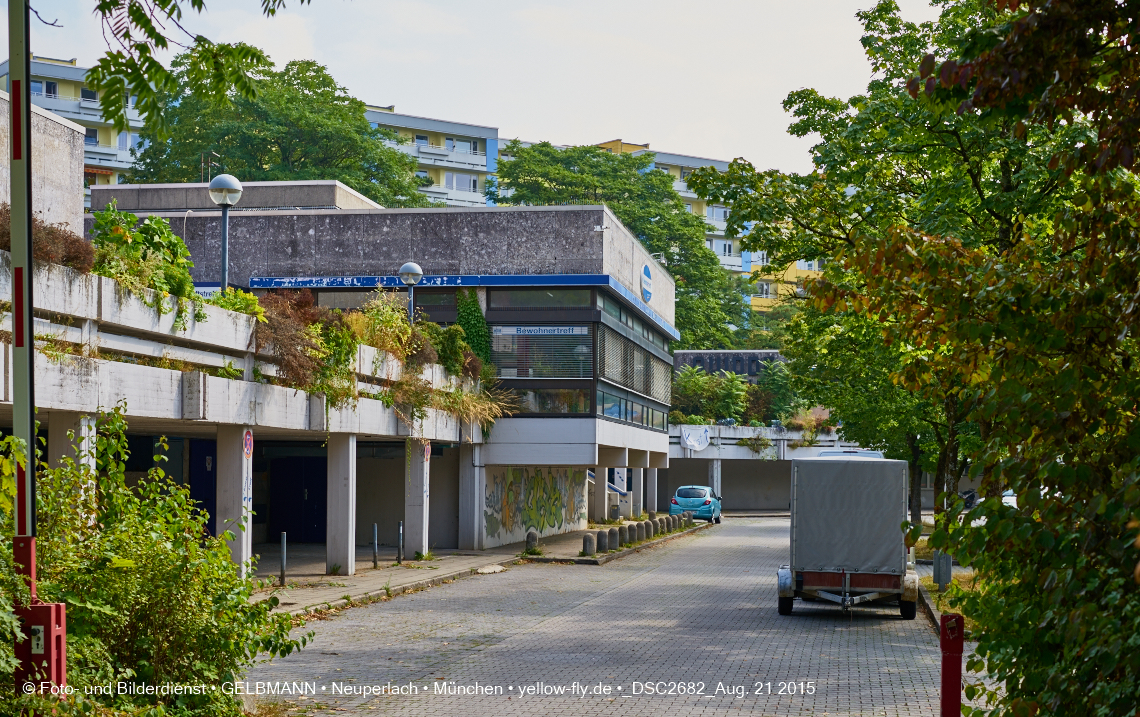 21.08.2015 - die Abrissbaustelle Quiddezentrum in Neuperlach